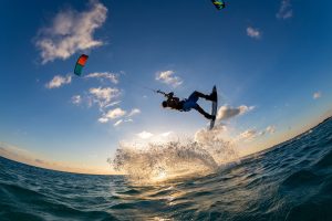 Los increíbles beneficios del kitesurf